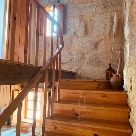 Refugio Da Povoa Dao * Silgueiros